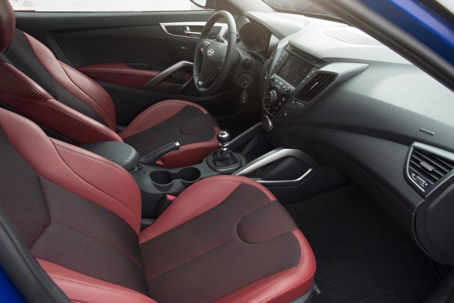  Hyundai Veloster Turbo R-Spec 2014 года  (фото 2 из 40)